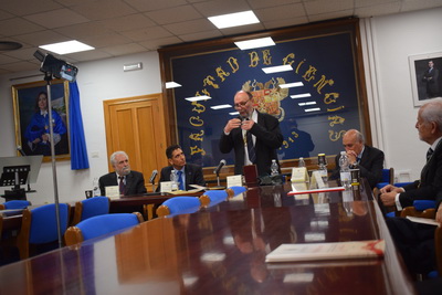 Francisco González Lodeiro durante su discurso.