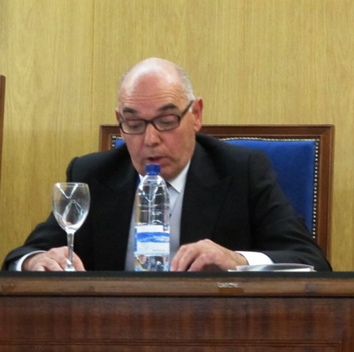 Luis Fermín Capitán Vallvey, Secretario General, lee el acta de nombramiento