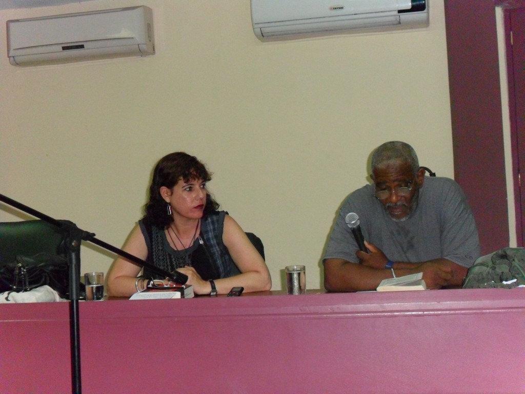 Milena Rodríguez y Víctor Fowler, presentación de la antología "Otra Cuba secreta", La Habana, 2014